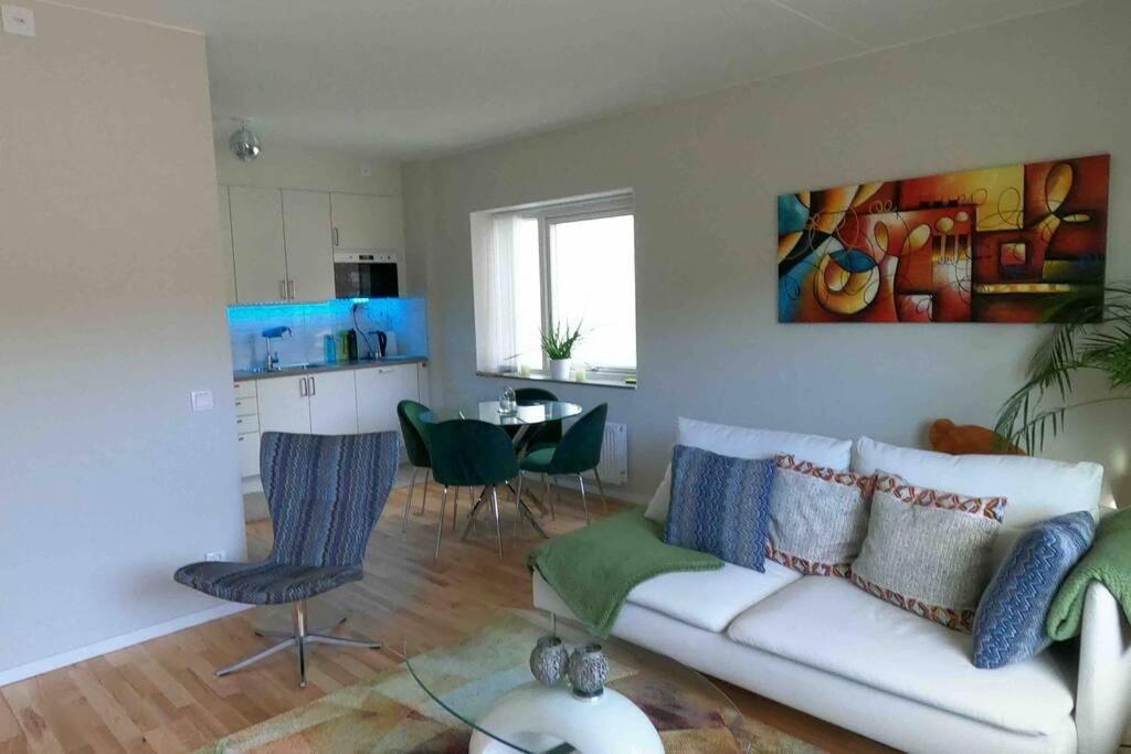 Homestay - Private Room In An Apartment Γκέτεμποργκ Εξωτερικό φωτογραφία