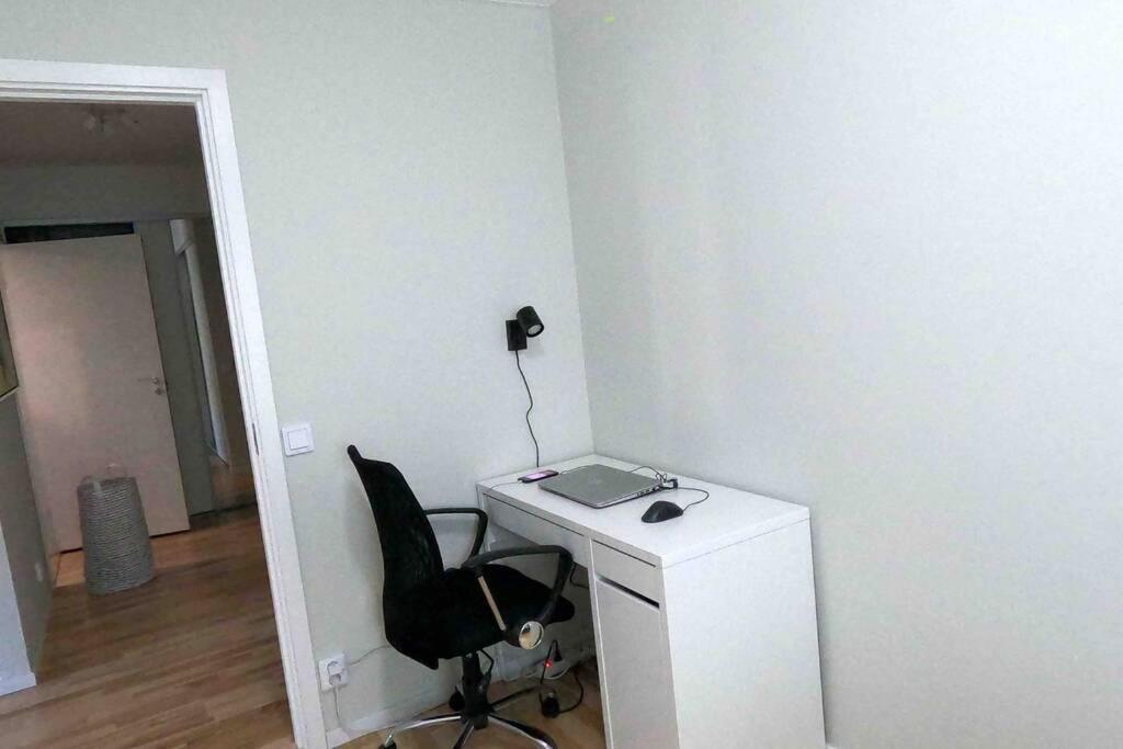 Homestay - Private Room In An Apartment Γκέτεμποργκ Εξωτερικό φωτογραφία
