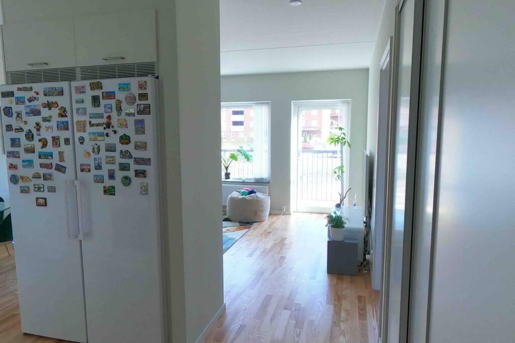 Homestay - Private Room In An Apartment Γκέτεμποργκ Εξωτερικό φωτογραφία
